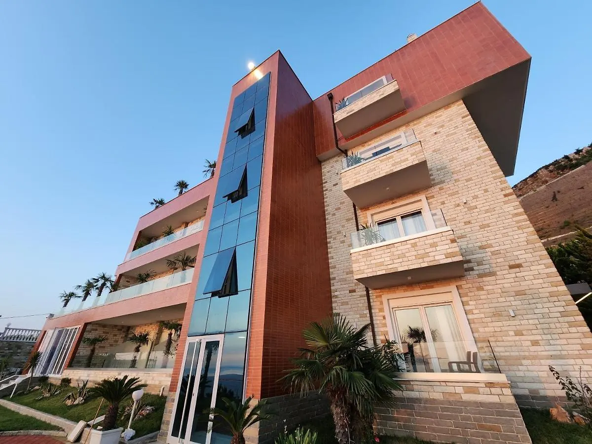 Festim Villa Hotel Kanine