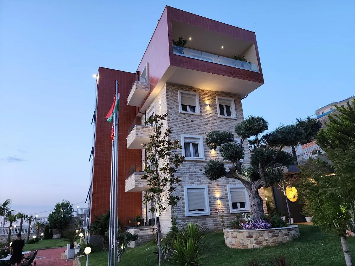 Festim Villa Hotel Vlorë 0*,