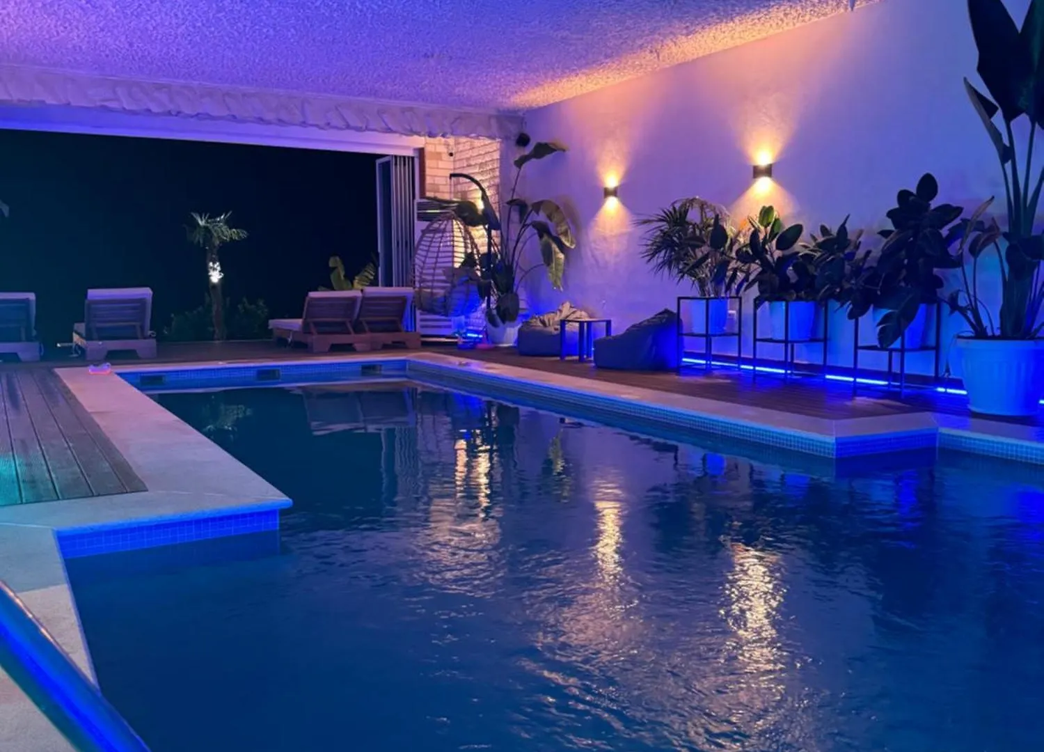 Festim Villa Hotel Kanine