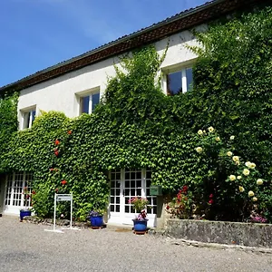 https://les-neuf-bouleaux.hotels-rhonealpes.com